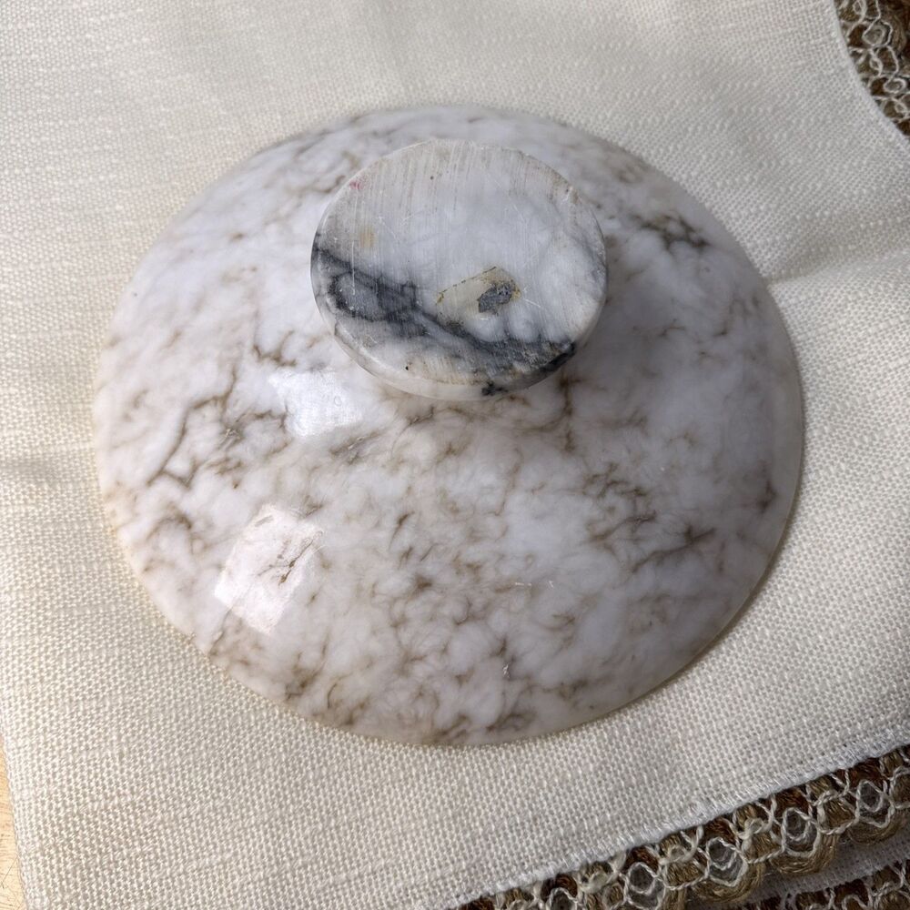 Vintage Italian Marble Pedestal Fruit Bowl Centerpiece 9.5”X 2.75” - Picture 4 of 11